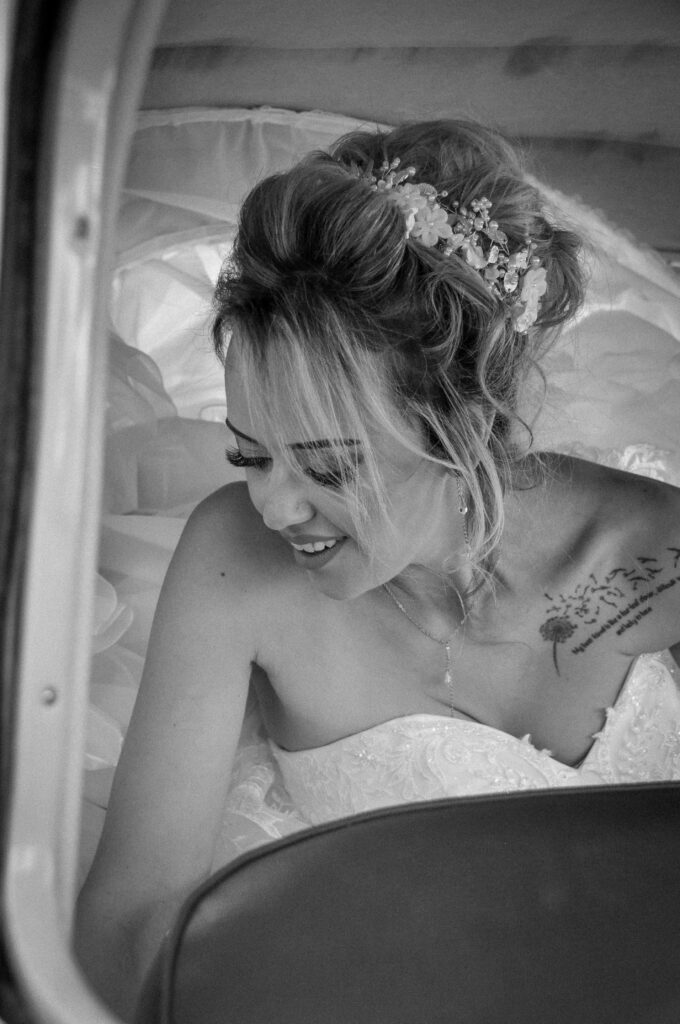 photo en noir et blanc d'une mariée (portfolio)